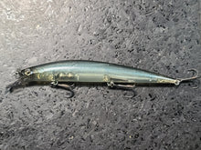 Load image into Gallery viewer, Level Minnow
